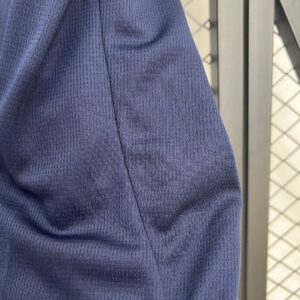 Camiseta Bahia 2024 Entrenamiento — detalle dobladillo