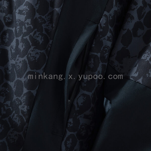 Camiseta Borussia Dortmund 2023/24 Cortaviento - detalle