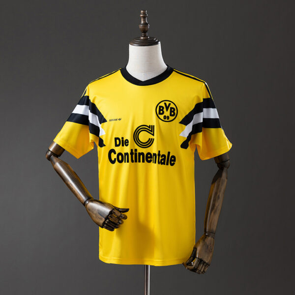Camiseta Borussia Dortmund 1989 Retro Local - detalle escudo