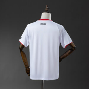 Camiseta Eintracht Frankfurt 2022/23 Local - vista trasera