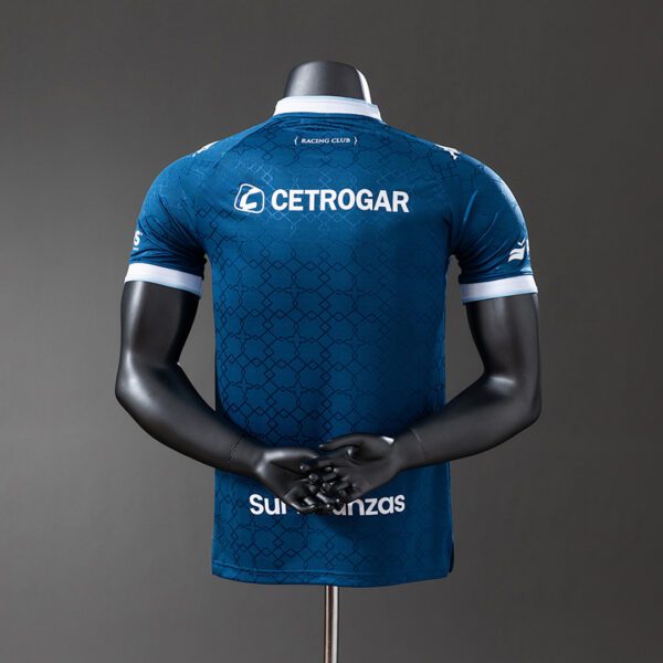 Camiseta Racing Club 2024 Local - detalle escudo