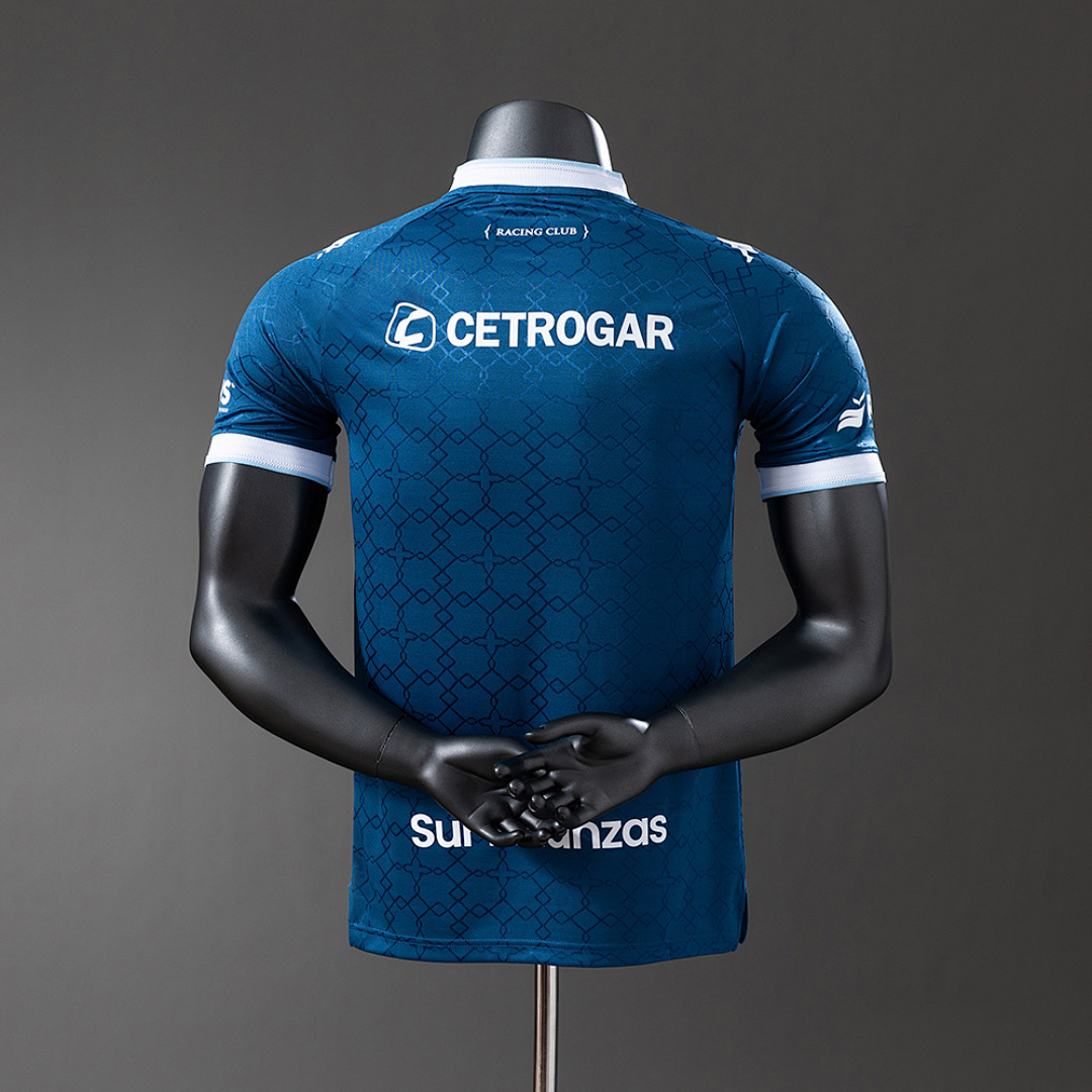 Camiseta Racing Club 2024 Local - detalle escudo