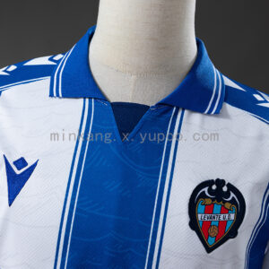 Camiseta Levante UD 2023/24 Visita — detalle textura de tela