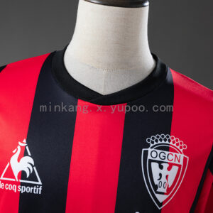 Camiseta OGC Nice 1989/90 Local - detalle escudo