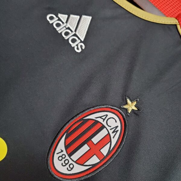 Camiseta AC Milan 2006 Tercera - detalle inferior
