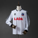 Camiseta Colo Colo 1991 Retro Local Manga Larga - detalle escudo y logo Adidas