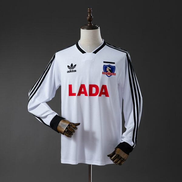 Camiseta Colo Colo 1991 Retro Local Manga Larga - detalle escudo y logo Adidas