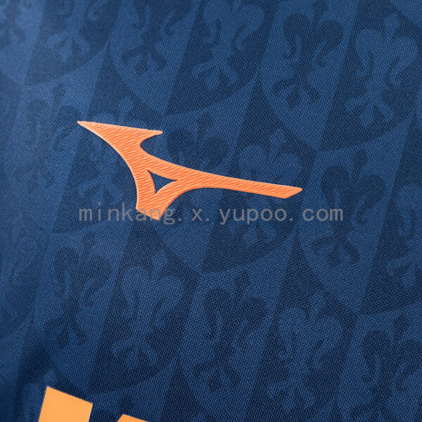 Camiseta FC Augsburg 2023/24 Edición Especial - detalle de mangas