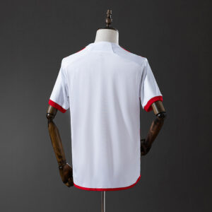 Camiseta Flamengo 2023/24 Visita — vista lateral