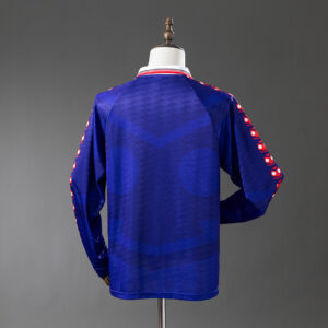 Camiseta Universidad de Chile 1990 Retro Local Manga Larga - detalle pecho y escudo