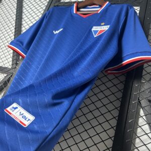Camiseta Fortaleza 2023/24 Local — detalle costuras y acabado