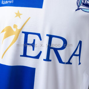 Camiseta Deportivo Alavés 2000/01 Retro Local — detalle dobladillo inferior
