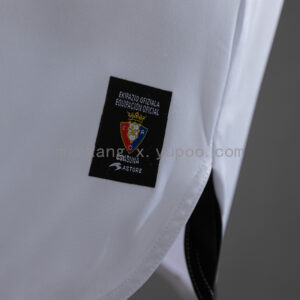 Camiseta CA Osasuna 1990 Retro Local - detalle textura de la tela