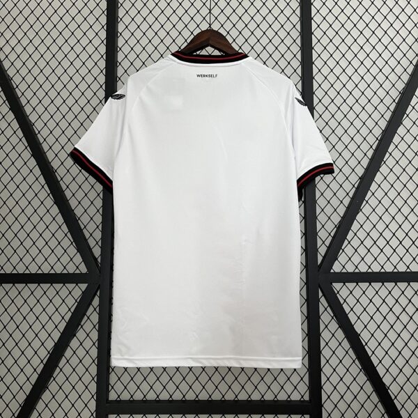 Camiseta Bayer Leverkusen 2023/24 Local - detalle