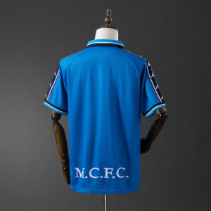 Camiseta Manchester City 1997/98 Retro Local - detalle de la tela y costuras