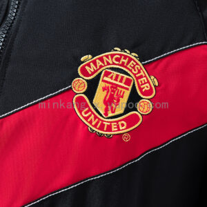 Camiseta Manchester United 2023/24 Cortaviento Entrenamiento - detalle tejido