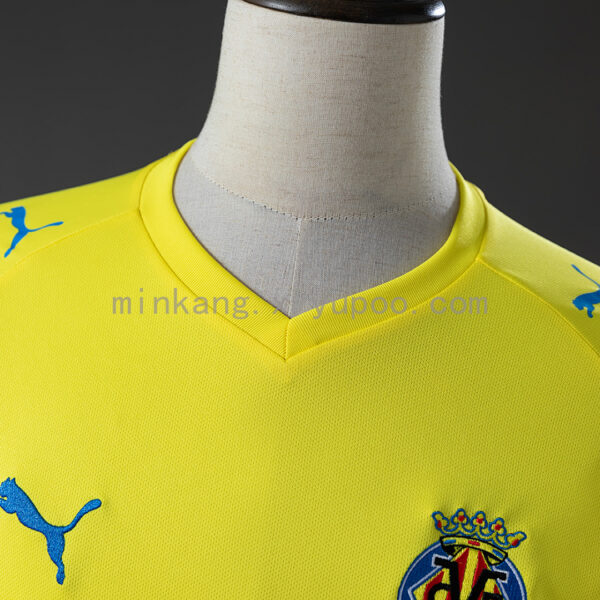 Camiseta Villarreal 2015/16 Local Manga Larga - detalle escudo