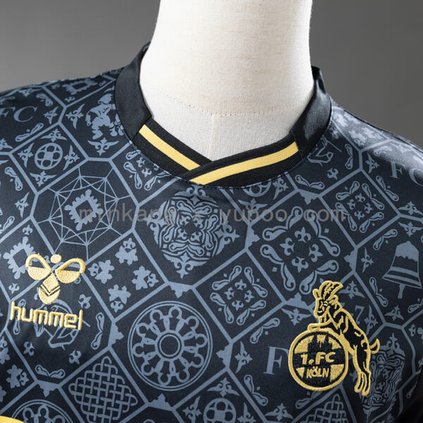 Camiseta 1. FC Köln 2023/24 Tercera - detalle escudo