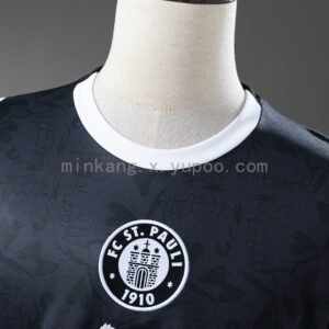 Camiseta St. Pauli 2023/24 Tercera - detalle escudo