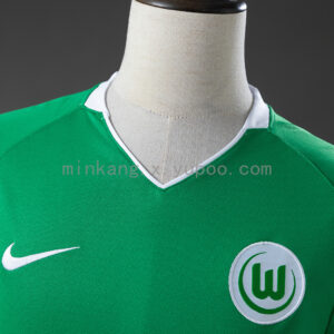 Camiseta Wolfsburg 2008/09 Local - detalle escudo
