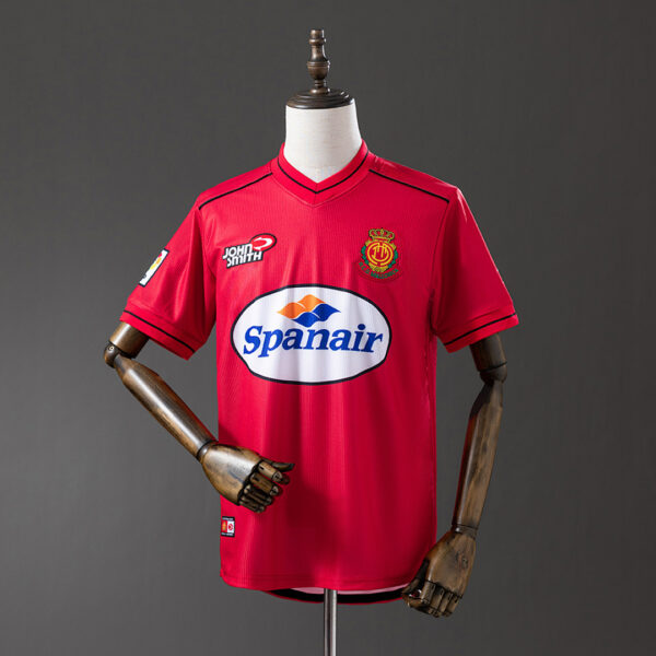 Camiseta RCD Mallorca 1998/99 Retro Local — detalle escudo