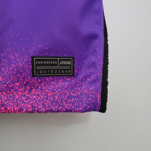 Camiseta Paris Saint-Germain 2020/21 Visita - vista en perchero de madera