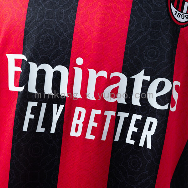Camiseta AC Milan 2021/22 Local Retro - vista frontal