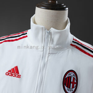 Camiseta AC Milan 2024/25 Cortaviento - detalle escudo