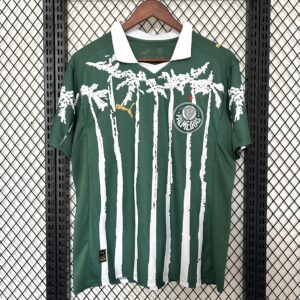 Camiseta Palmeiras 2023 Edición Especial — detalle manga izquierda con palmeras