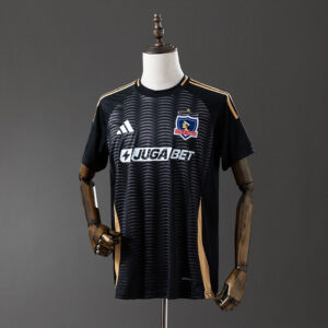 Camiseta Colo Colo 2024/25 Visita - detalle logotipo Adidas
