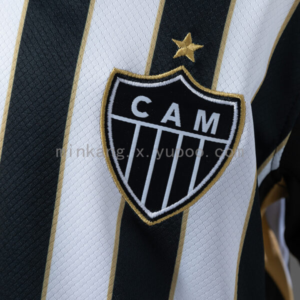 Camiseta Atlético Mineiro 2023/24 Local — vista lateral