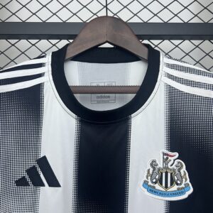 Camiseta Newcastle United 2024/25 Local - detalle