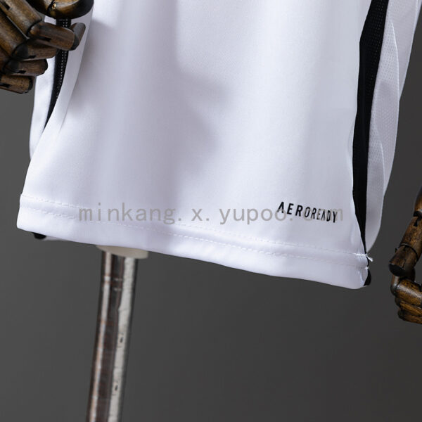 Camiseta Flamengo 2023/24 Visita — vista trasera del jersey y short