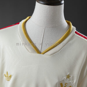 Camiseta Flamengo 2022/23 Tercera — detalle marca