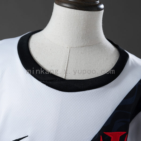Camiseta Vasco da Gama 2024/25 Visita — detalle etiqueta inferior
