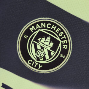 Camiseta Manchester City 2023/24 Tercera - detalle de dobladillo
