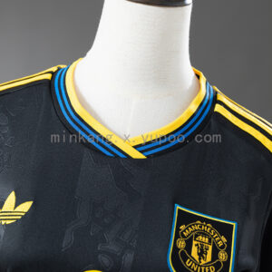 Camiseta Manchester United 2023/24 Tercera - vista frontal