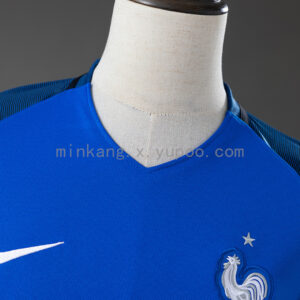 Camiseta Selección de Francia 2016 Retro Local - detalle escudo