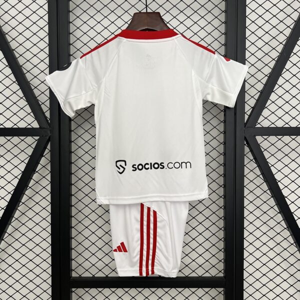 Camiseta Sevilla FC 2023/24 Local — detalle