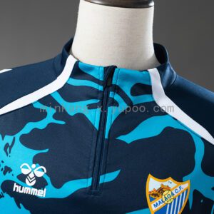 Camiseta Málaga C.F. 2023/24 Entrenamiento - detalle escudo