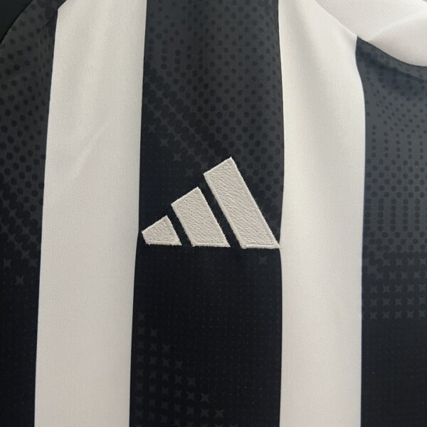 Camiseta Atletico Mineiro 2023/24 Local — detalle