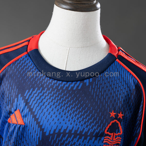Camiseta Nottingham Forest 2023/24 Tercera - detalle