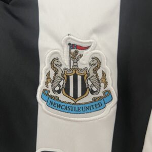 Camiseta Newcastle United 2023/24 Local - detalle