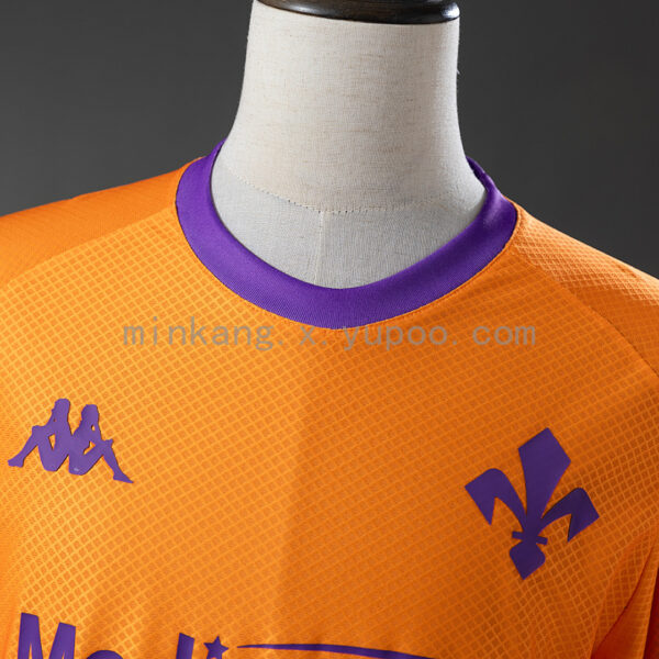 Camiseta Fiorentina 2023/24 Tercera - detalle escudo