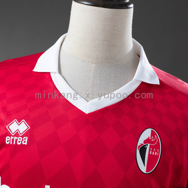 Camiseta SSC Bari 2024/25 Local - detalle cuello