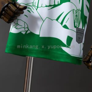 Camiseta Real Betis Temática Naruto Niño - conjunto completo sobre maniquí