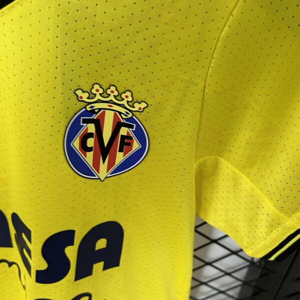 Camiseta Villarreal 2024/25 Local — detalle escudo