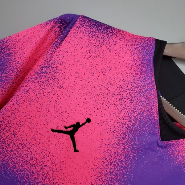 Camiseta Paris Saint-Germain 2020/21 Visita - detalle combinación de colores vibrantes