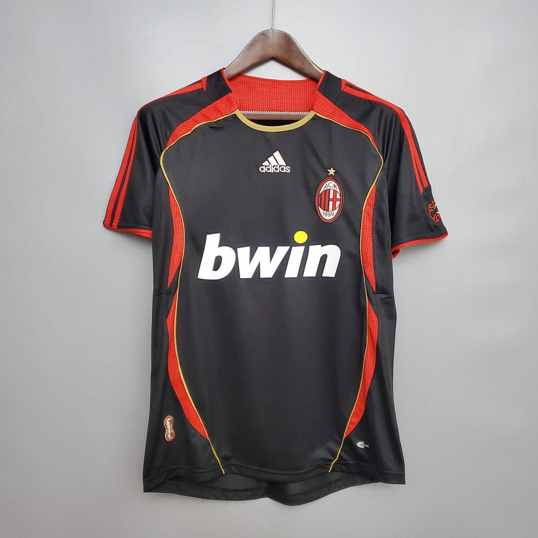 Camiseta AC Milan 2006 Tercera - detalle escudo