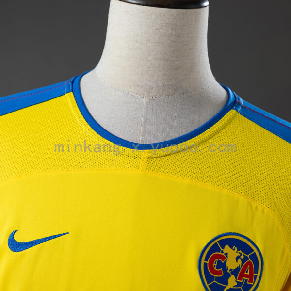 Camiseta Club América 2001/02 Retro Local - detalle escudo